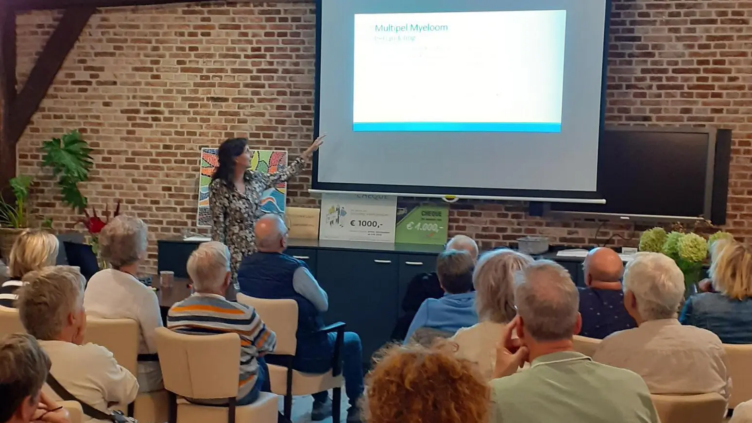 Rosanne Laarman tijdens presentatie