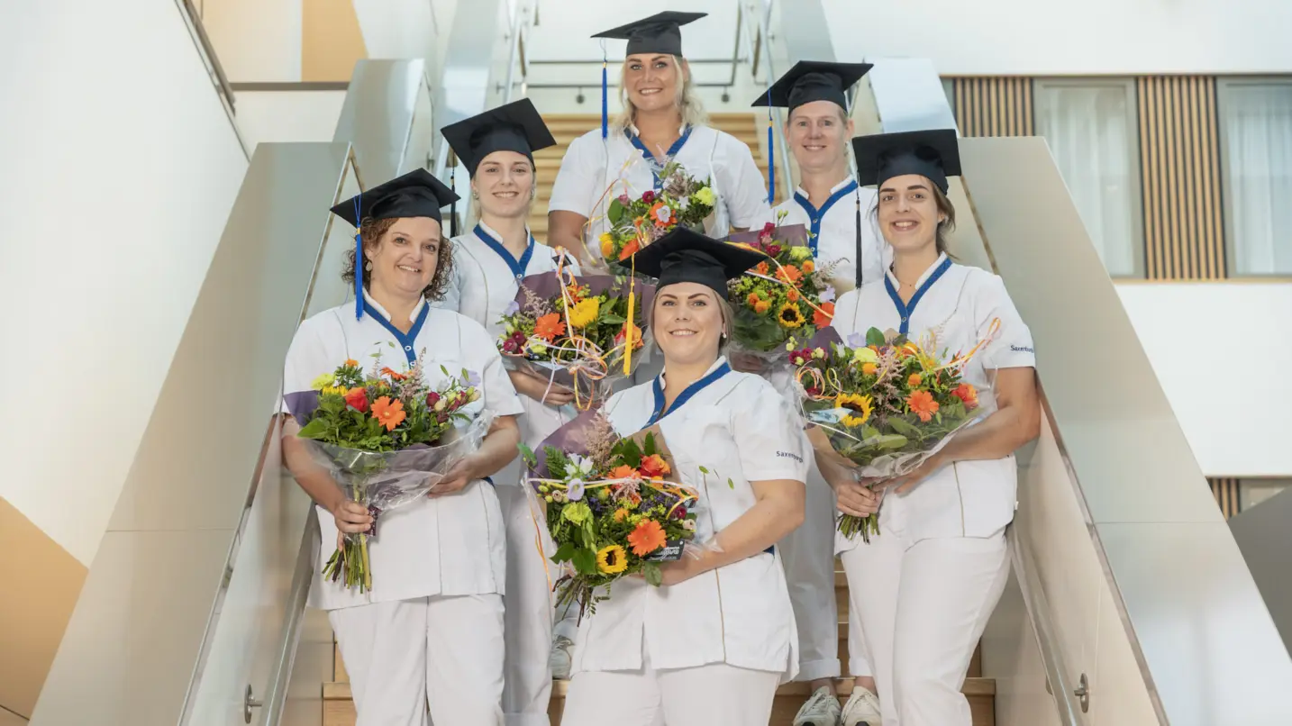Van werkvloer naar diploma: eerste doktersassistenten via interne opleiding