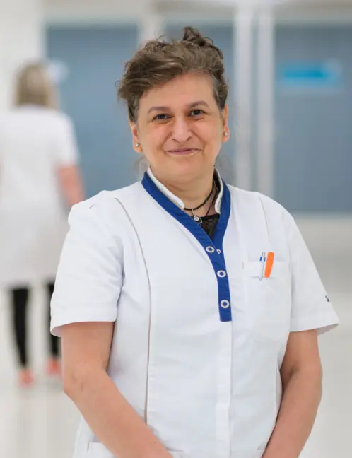 Mevr. J. (Julide)  Bayrak