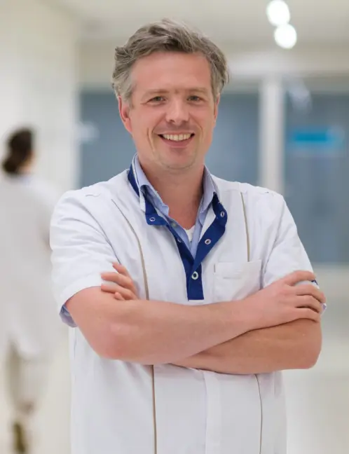Dhr. J.M. (Matthijs)  Moll
