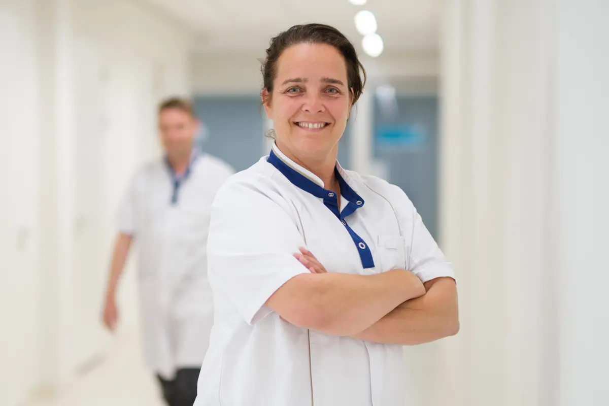 Mevr. dr. E.D. (Esther) van den Ende